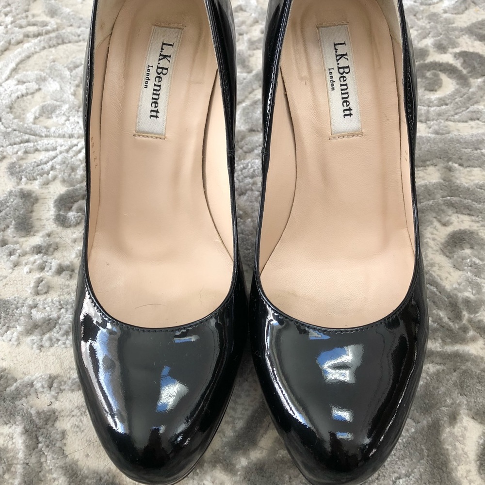 L.K. Bennett Patent Sledge Pump Sz. 7 (euro 37)